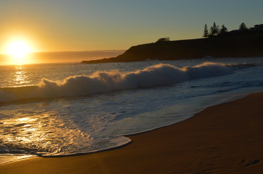 Kiama Beach at dawn