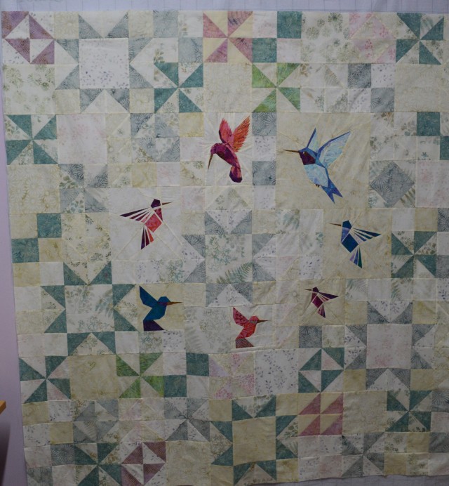 Hummingbird quilt; www.thecraftycreek