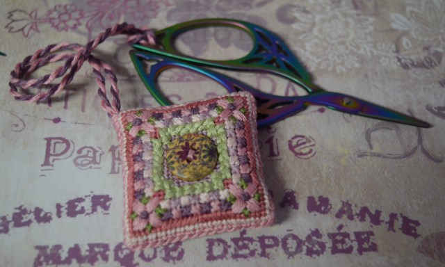 Sue Hawkins Scissor Keep kit